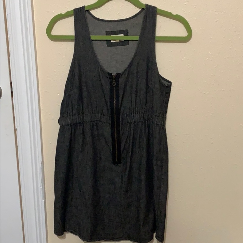 Zip up dress,